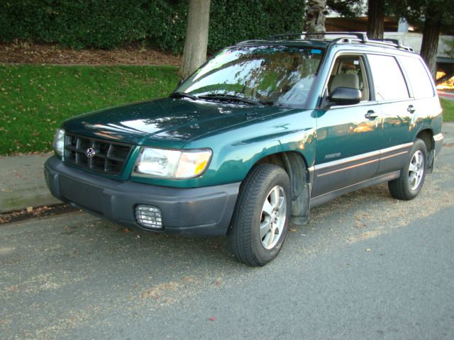 Subaru Forester 1998 photo 2