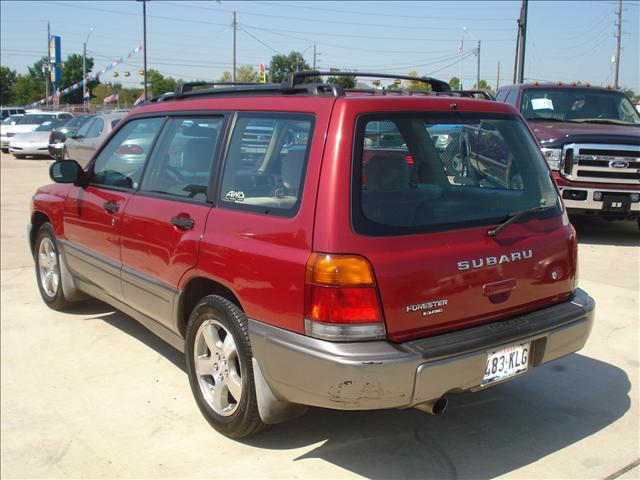 Subaru Forester 1998 photo 3