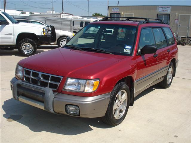 Subaru Forester 1998 photo 2