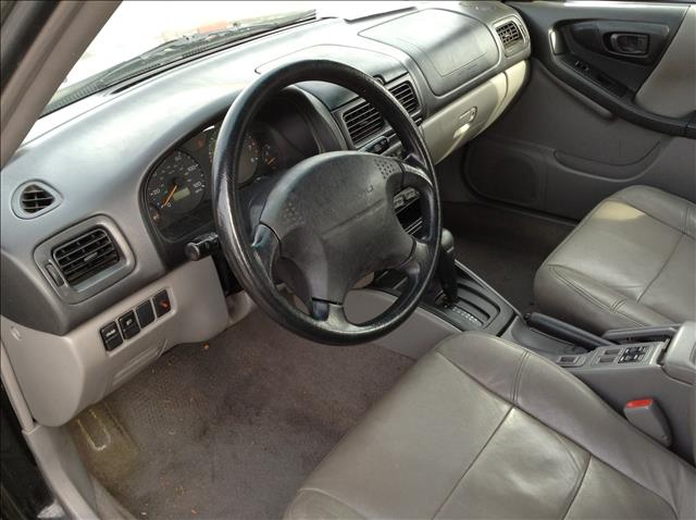 Subaru Forester 1998 photo 3