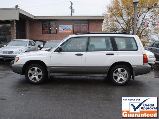 Subaru Forester 1998 photo 4