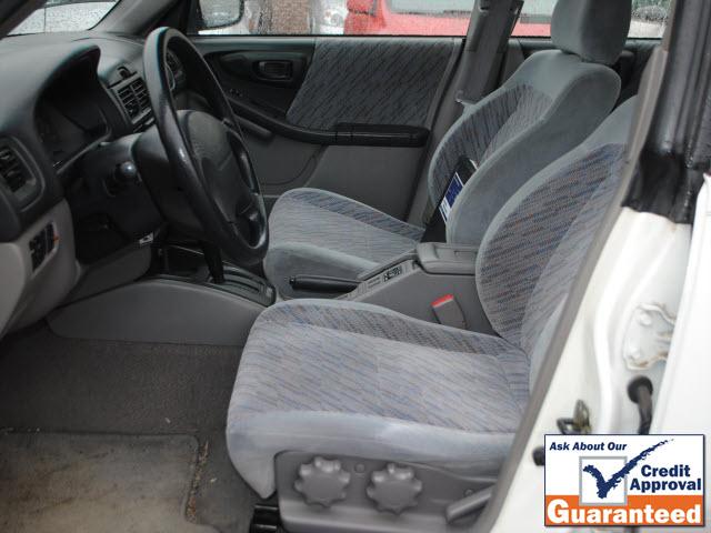 Subaru Forester 1998 photo 2