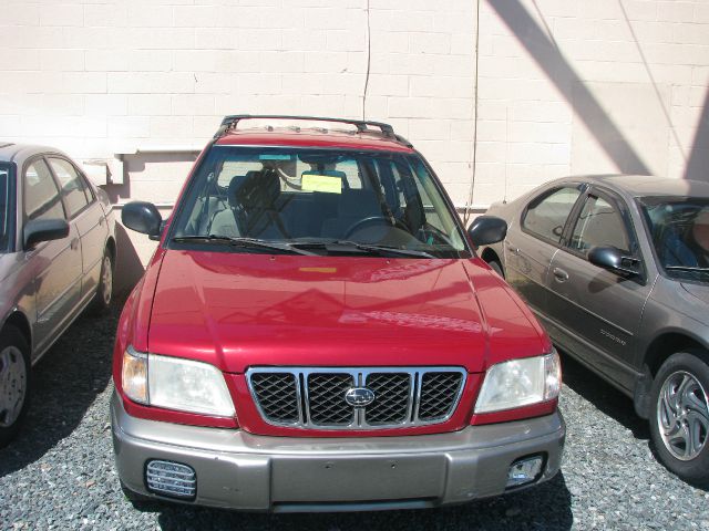 Subaru Forester 1999 photo 2