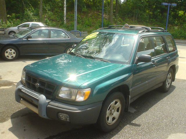 Subaru Forester ESi Wagon