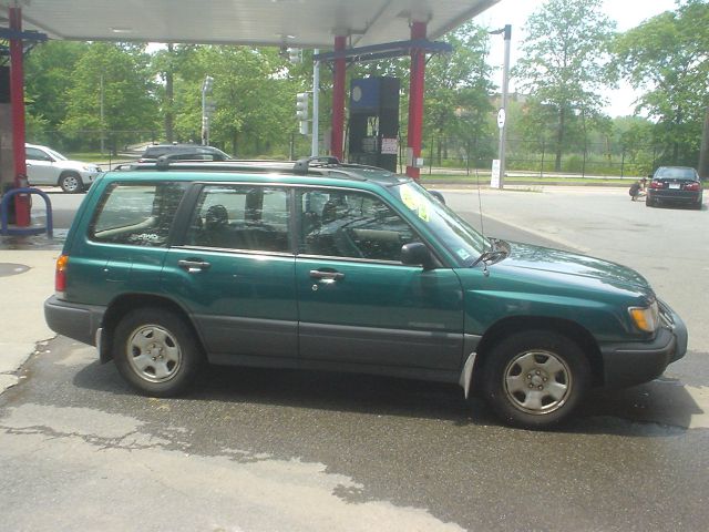 Subaru Forester 1999 photo 4