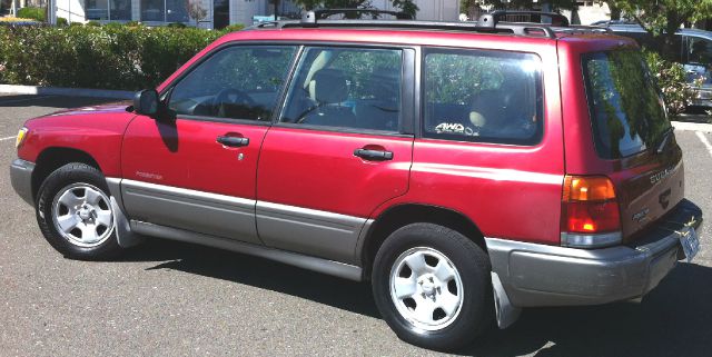 Subaru Forester 1999 photo 8