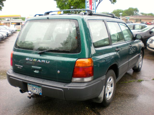 Subaru Forester 2000 photo 4