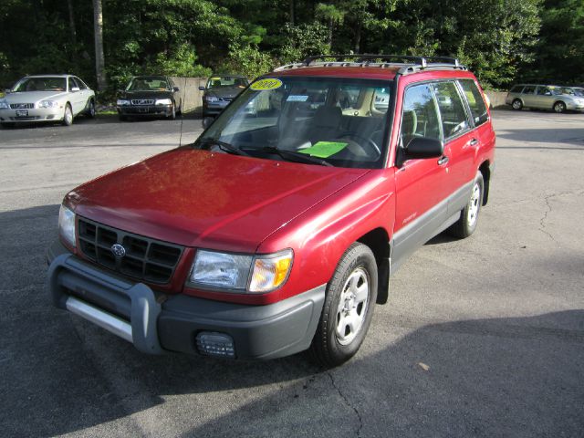 Subaru Forester 2000 photo 1