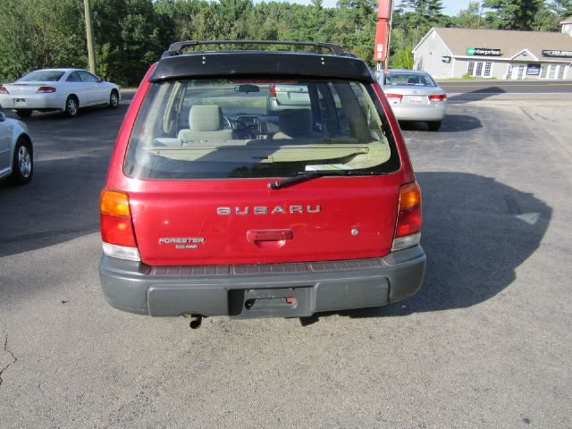Subaru Forester 2000 photo 3