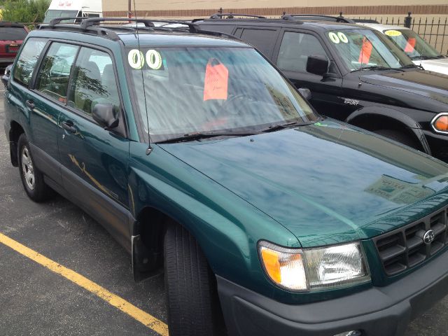 Subaru Forester 2000 photo 1
