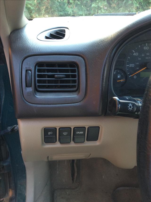 Subaru Forester 2000 photo 5