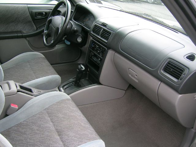 Subaru Forester 2000 photo 0