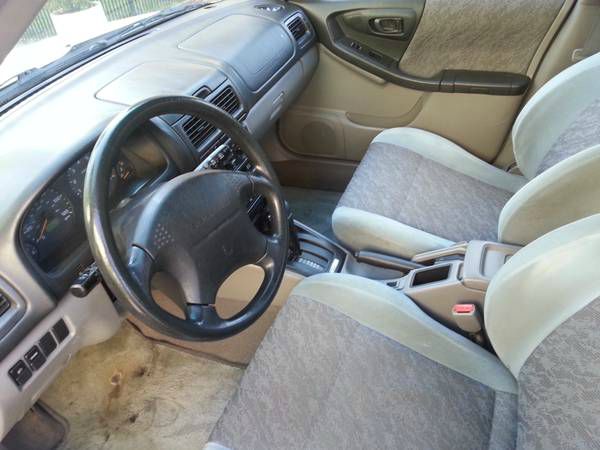 Subaru Forester 2000 photo 3