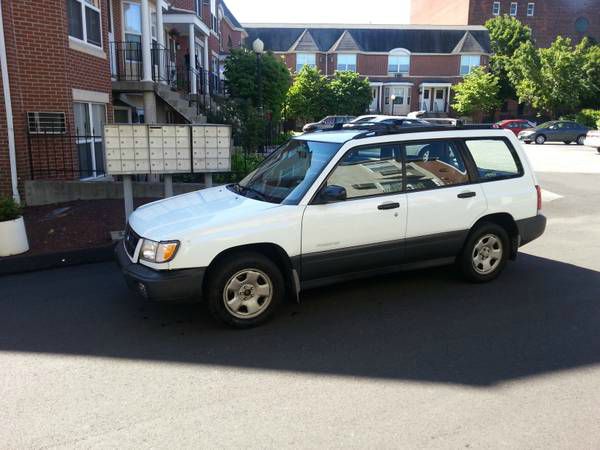 Subaru Forester 2000 photo 4