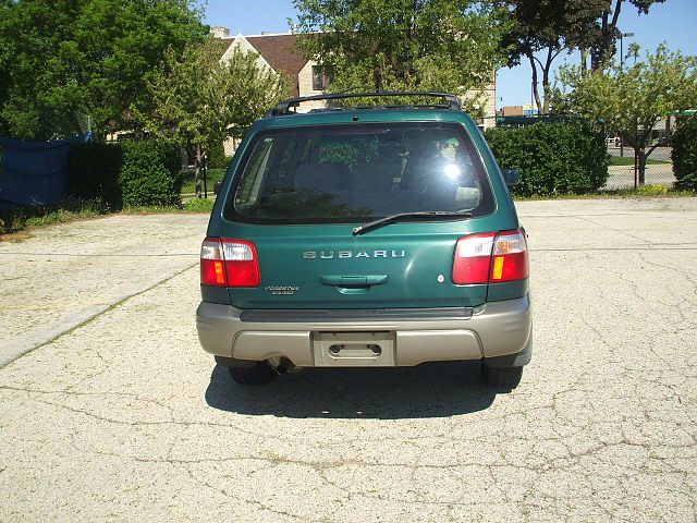 Subaru Forester 2001 photo 1