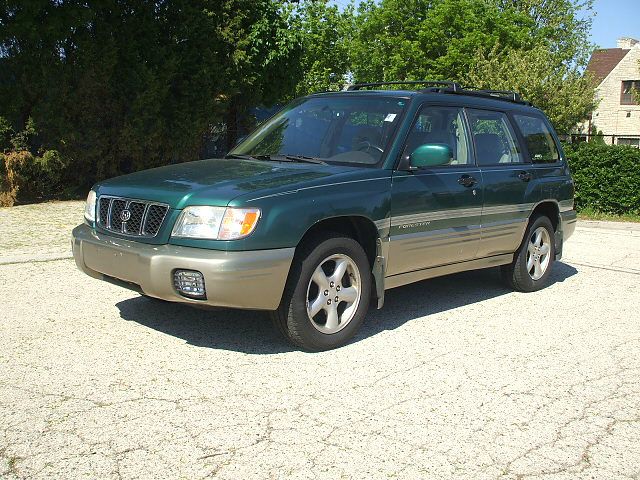 Subaru Forester 2001 photo 4
