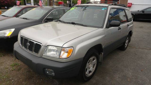 Subaru Forester 2001 photo 2