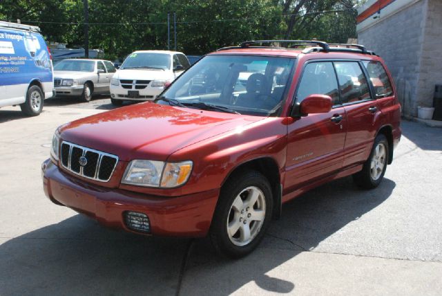 Subaru Forester 2001 photo 16