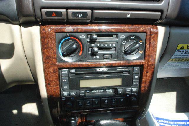 Subaru Forester 2001 photo 3