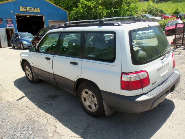 Subaru Forester 2001 photo 8