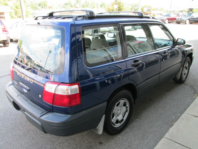 Subaru Forester 2001 photo 2