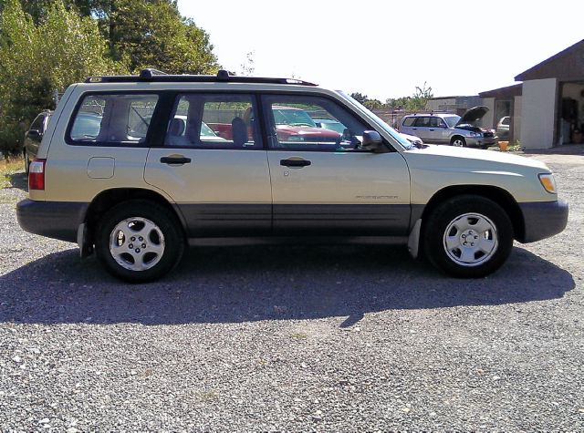 Subaru Forester 2001 photo 4