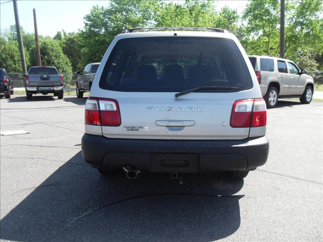 Subaru Forester 2001 photo 3