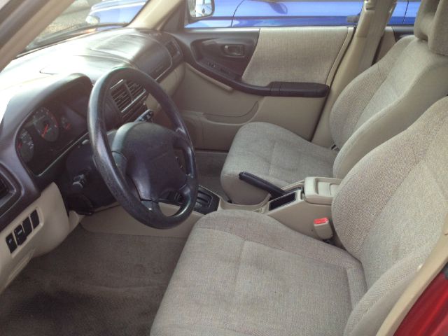 Subaru Forester 2001 photo 1