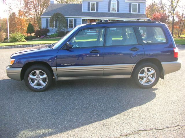 Subaru Forester 2001 photo 4