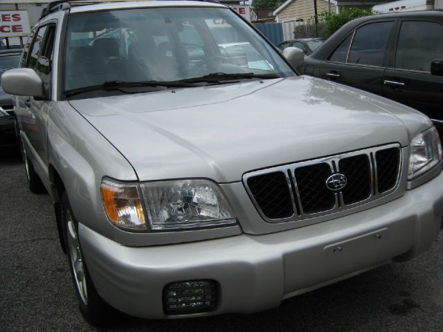 Subaru Forester 2001 photo 3