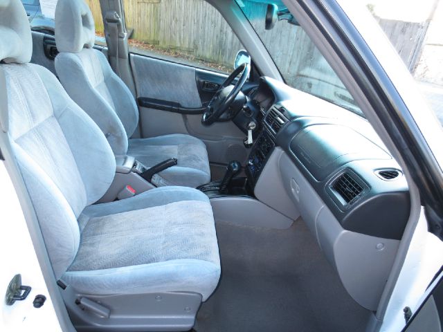 Subaru Forester 2001 photo 4