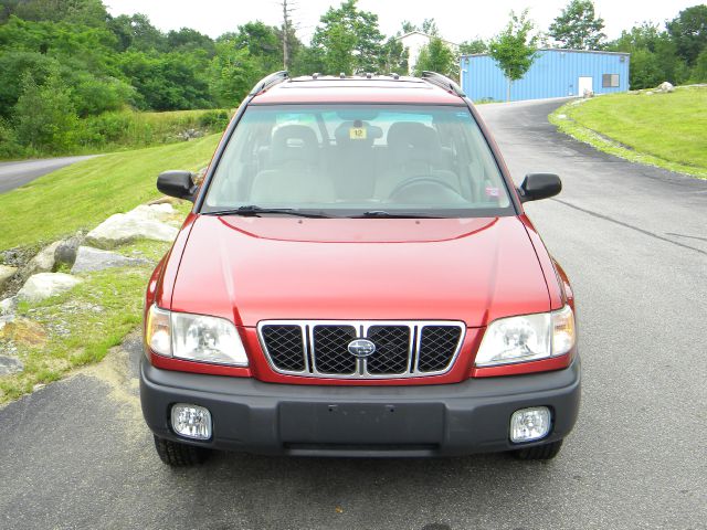 Subaru Forester 2002 photo 2