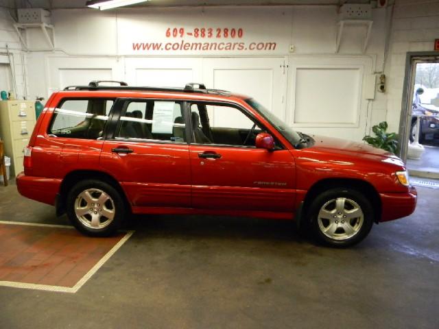 Subaru Forester 2002 photo 2