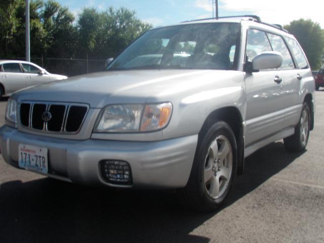 Subaru Forester 2002 photo 2