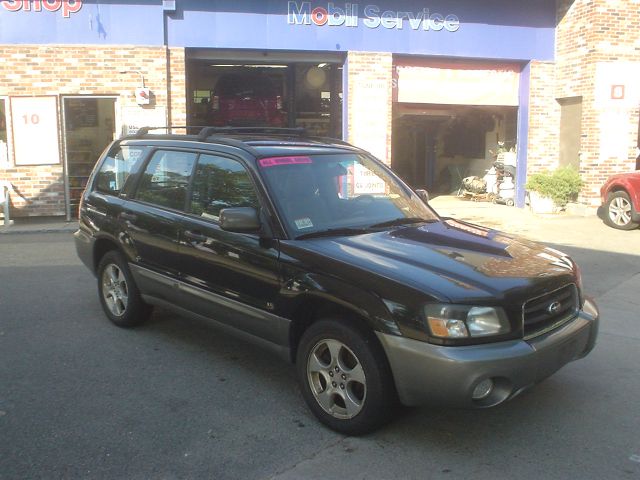 Subaru Forester 2003 photo 2