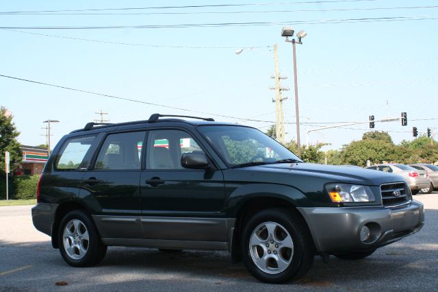 Subaru Forester 2003 photo 2