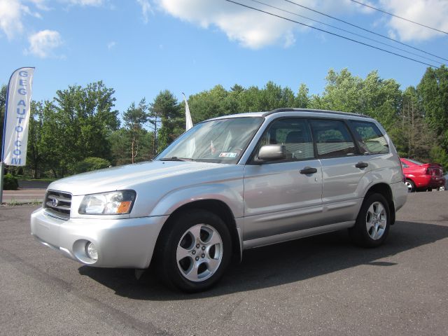 Subaru Forester 2003 photo 2
