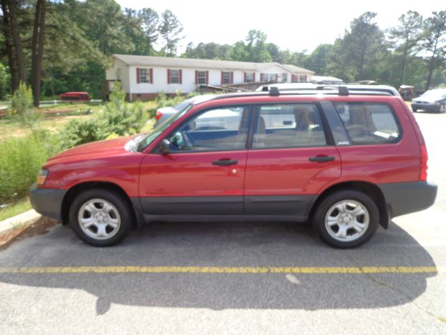 Subaru Forester 2003 photo 2