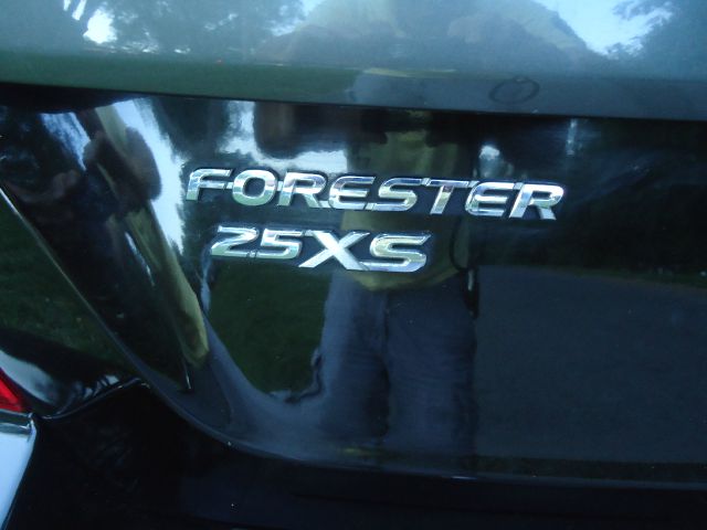 Subaru Forester 2003 photo 1