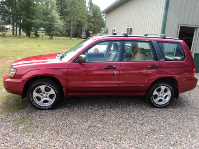 Subaru Forester 2003 photo 2