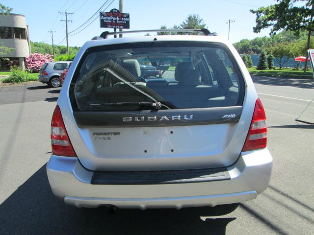 Subaru Forester 2003 photo 9