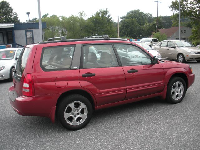 Subaru Forester 2003 photo 2