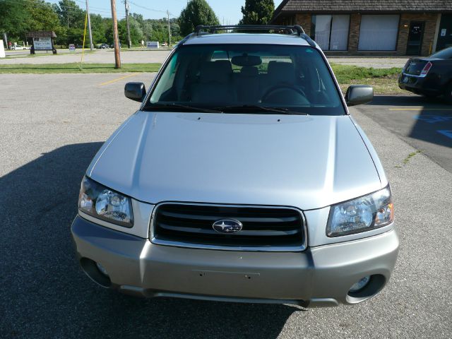 Subaru Forester 2004 photo 3