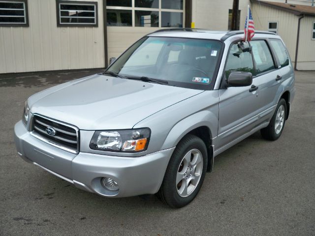Subaru Forester 2004 photo 1