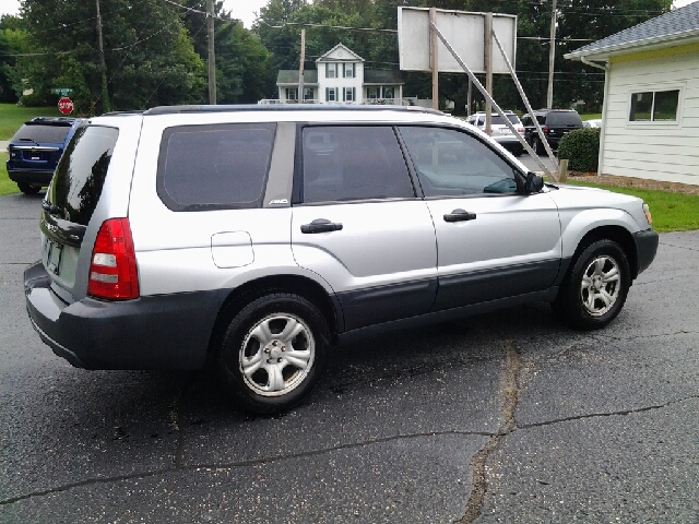 Subaru Forester 2004 photo 4