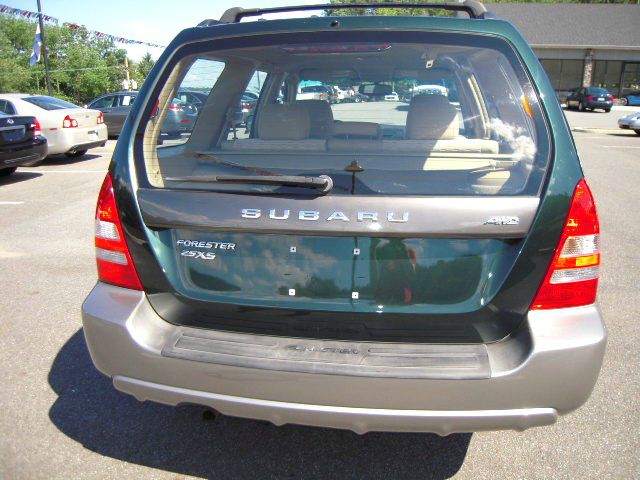 Subaru Forester 2004 photo 3