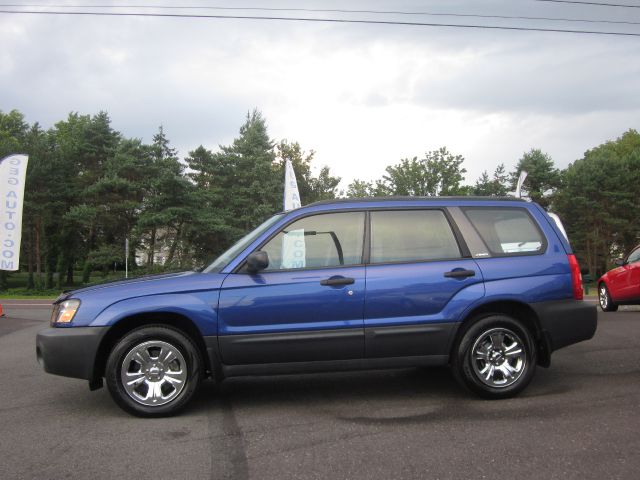 Subaru Forester 2004 photo 1