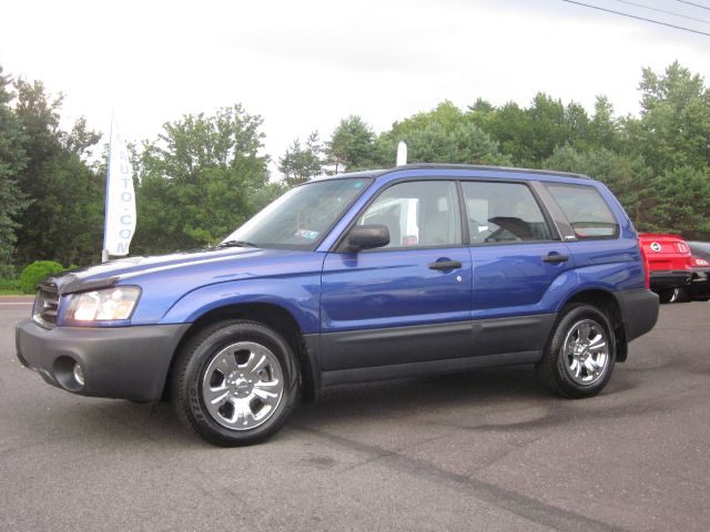 Subaru Forester 2004 photo 2