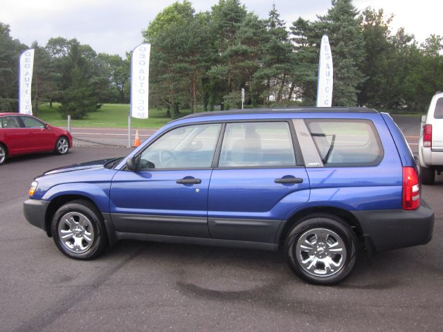 Subaru Forester 2004 photo 4