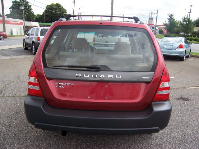 Subaru Forester 2004 photo 2